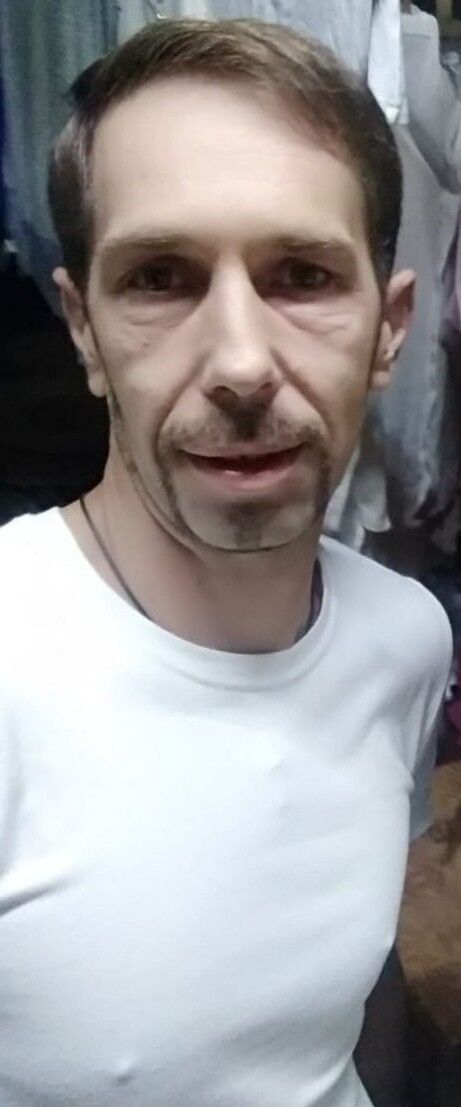  18643227  , 46 ,    