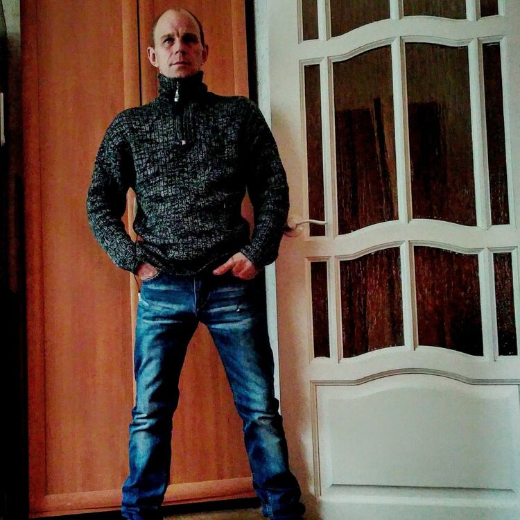  -,   , 44 ,  