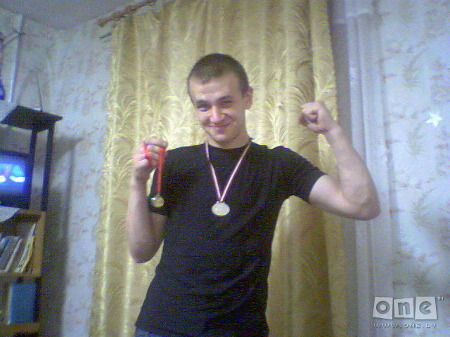  ,   Maksim, 41 ,   