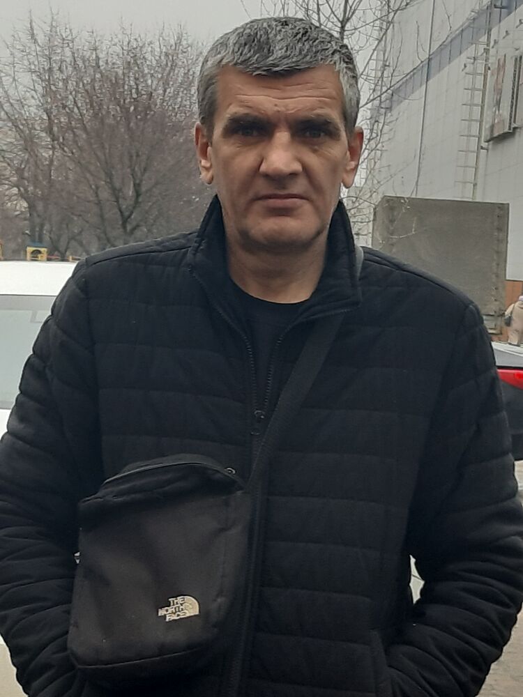  41238147  Sergey, 49 ,    