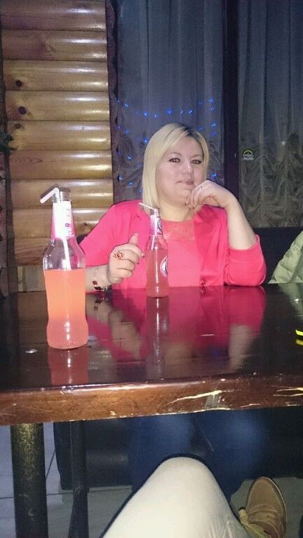  ,   Marina, 40 ,  