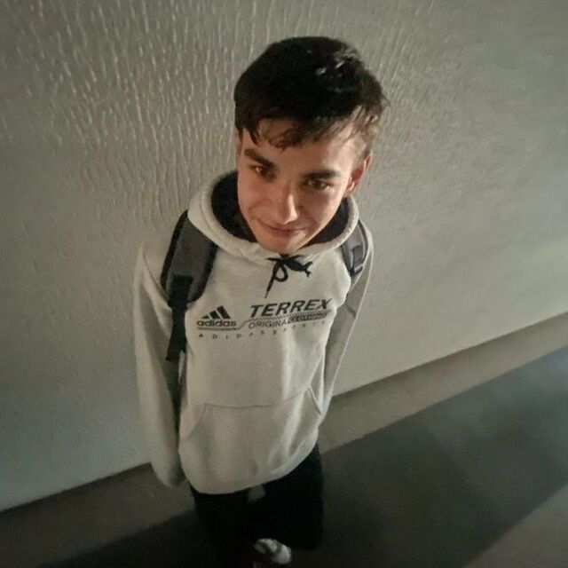  53896987  , 22 ,    -