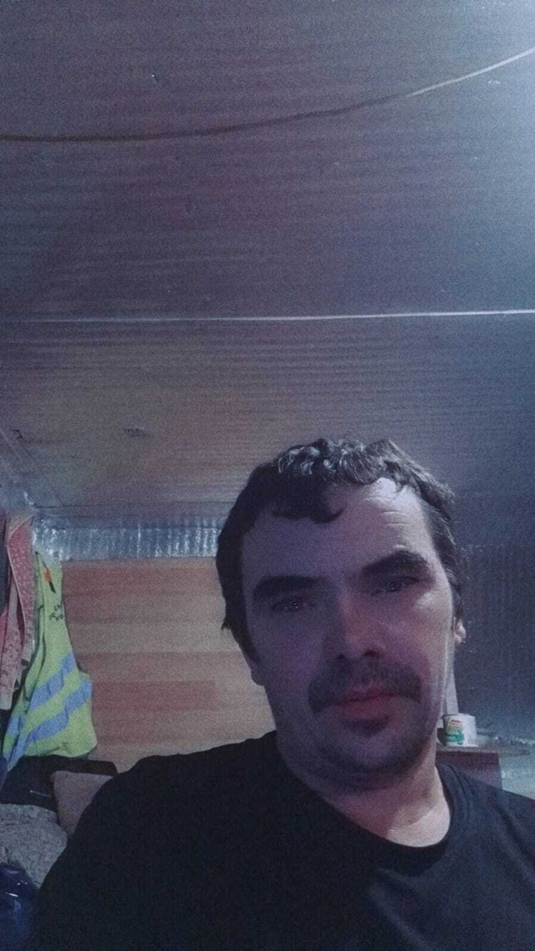  48718527  , 41 ,    
