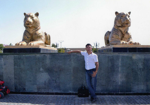  6856697  Jasurbek, 34 ,    