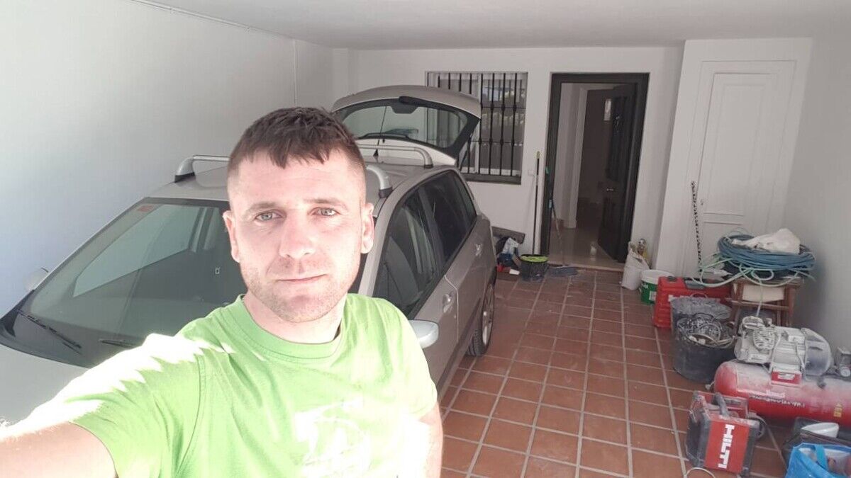  21431857  Leotol, 38 ,    