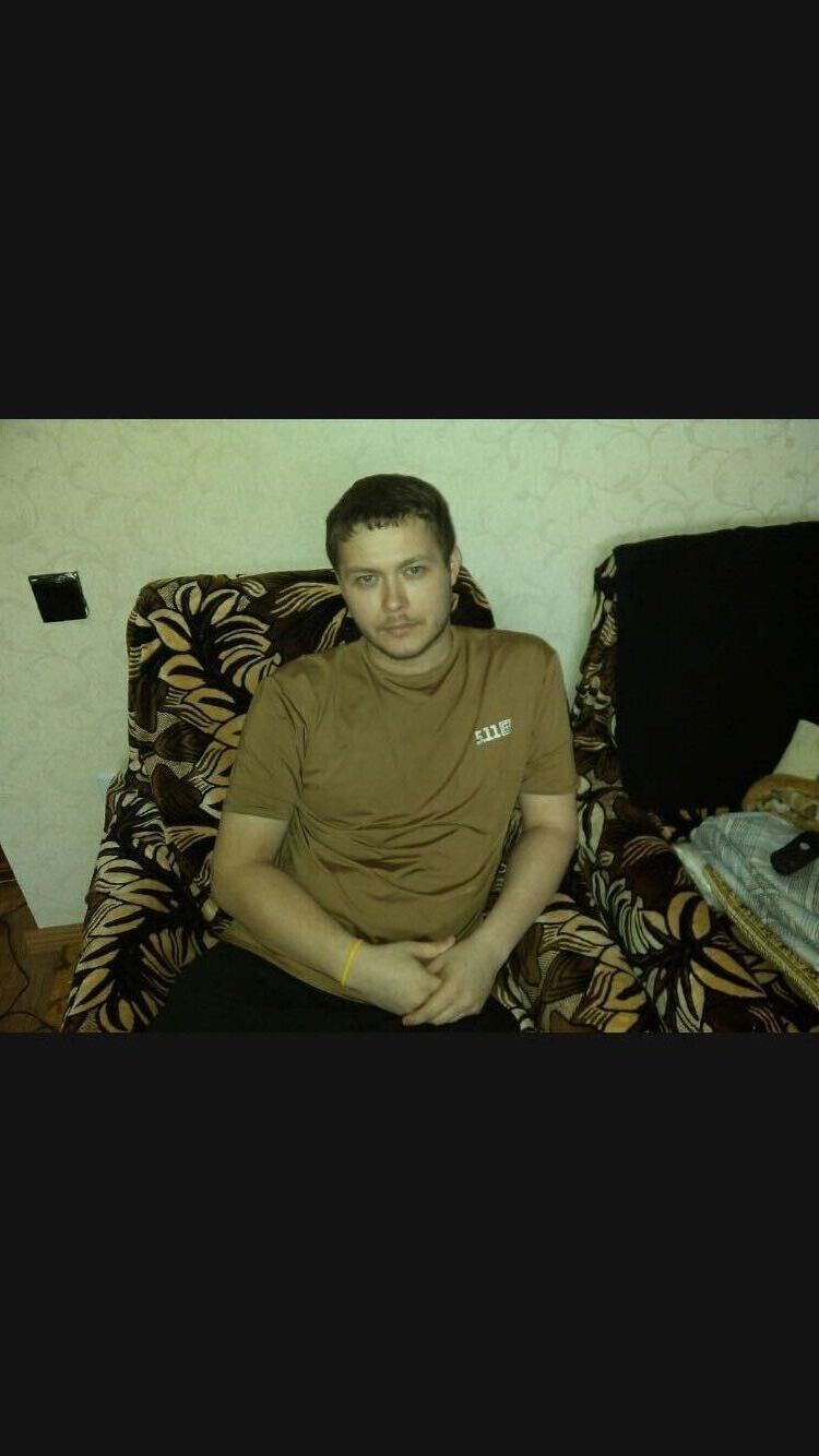  33571687  Stas, 42 ,    