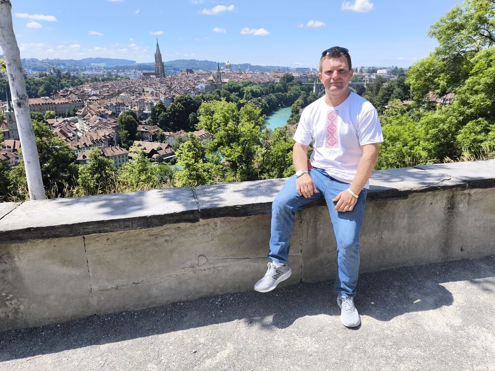  Visp,   Vitaliy, 34 ,   ,   , c 