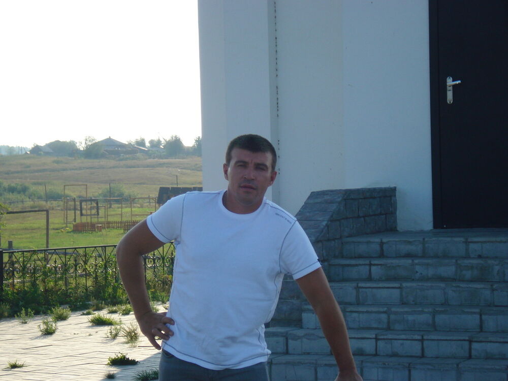  5933767  Nik, 45 ,    