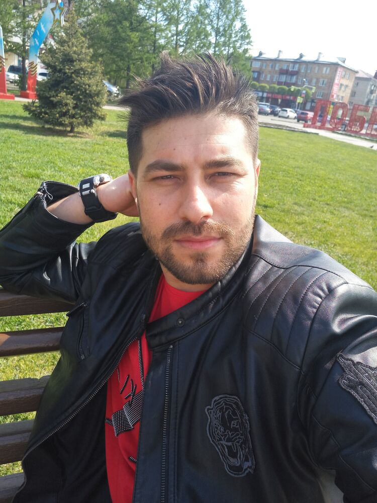  44590197  Arda, 35 ,    