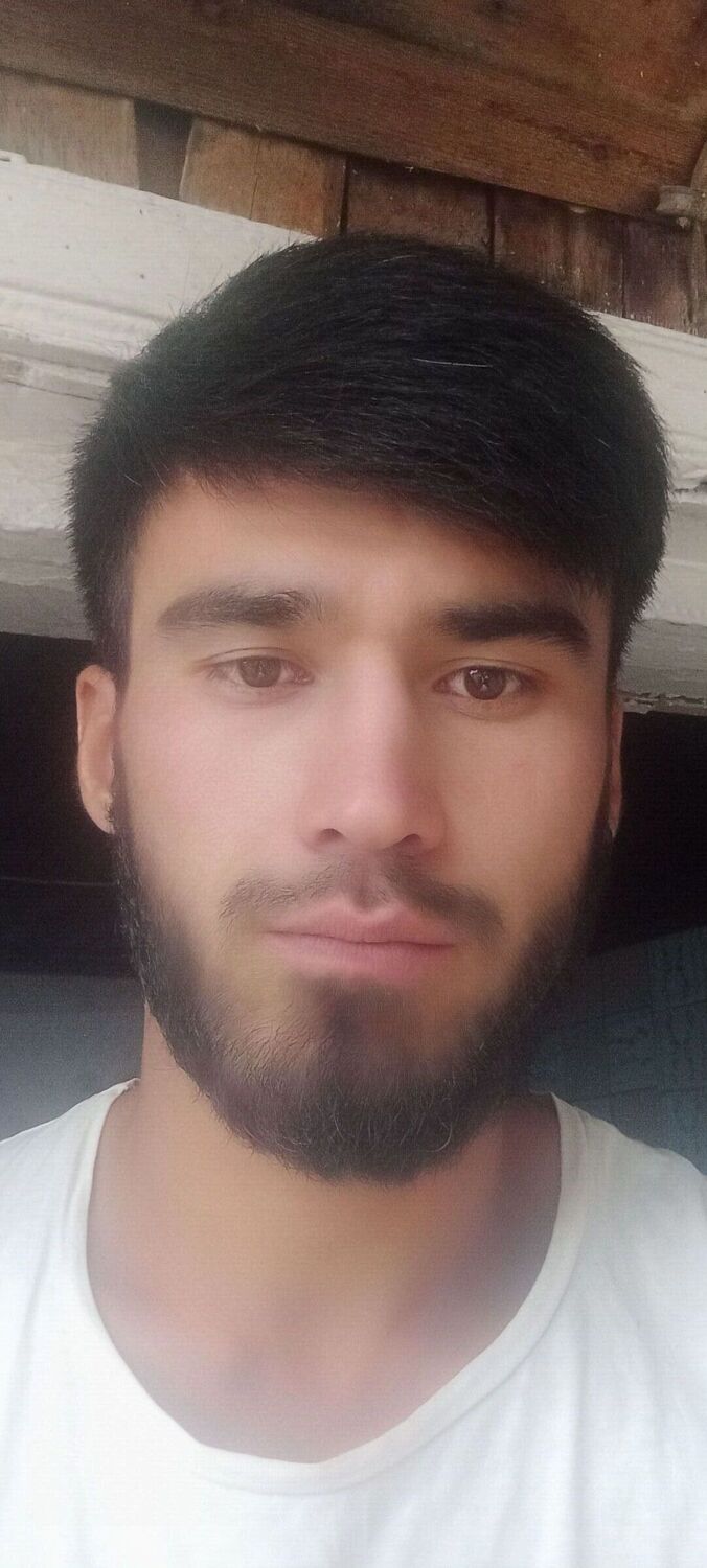  52701307  Majnunbek, 23 ,    