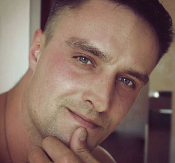  ,   Alex, 33 ,   ,   
