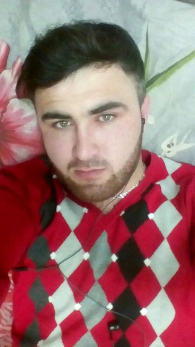  31012297  Ilhom, 31 ,    
