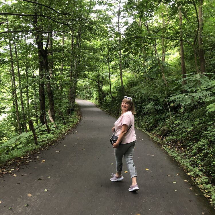  54217877  Zoya, 54 ,    