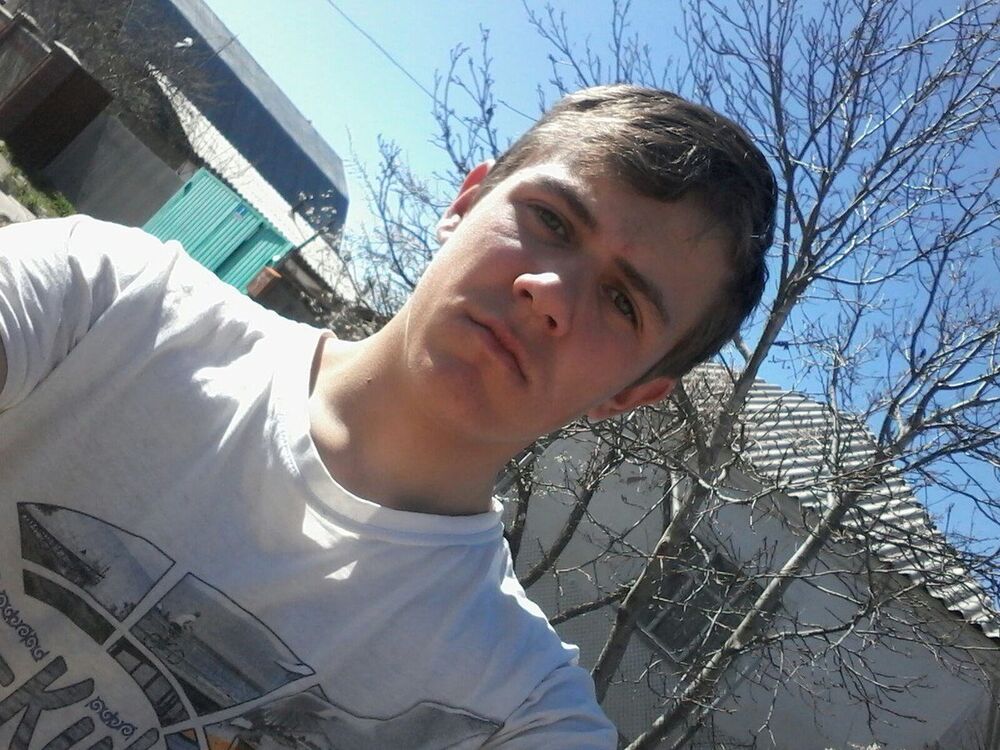  14779287  Roman, 26 ,    