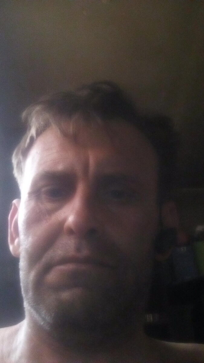  ,   Viktor, 49 ,   