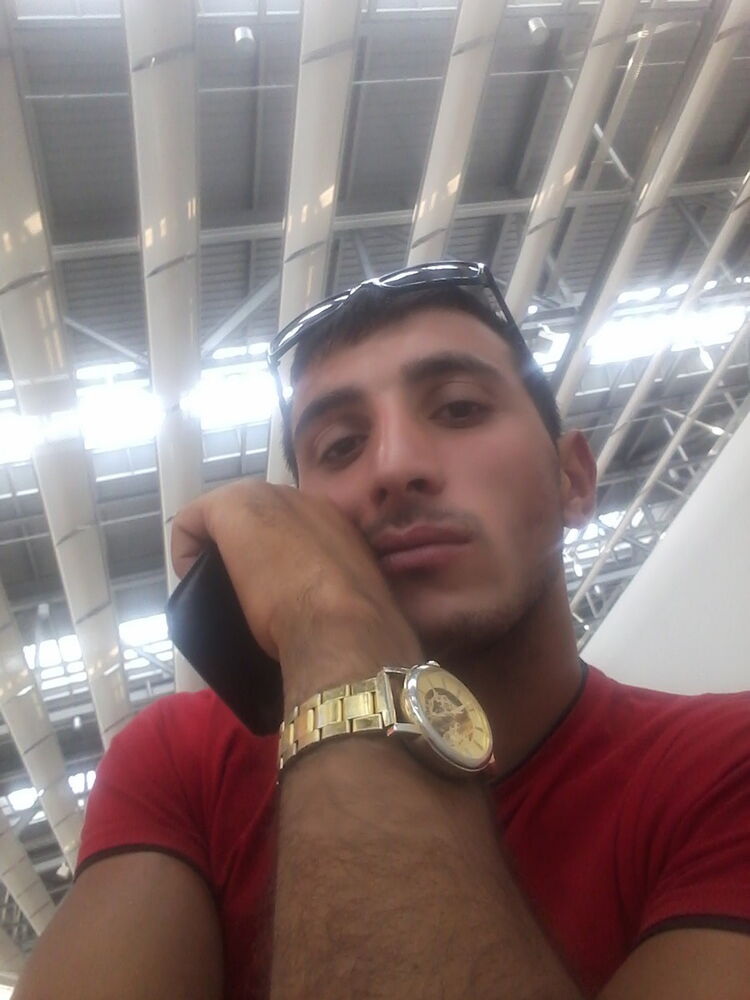  7984887  ARMENAK, 32 ,    