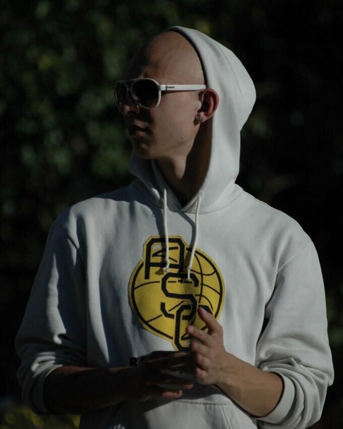  ,   Aleks, 31 ,   ,   