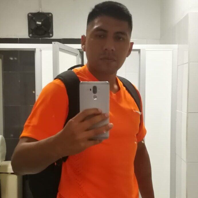  49897457  Victor, 40 ,    