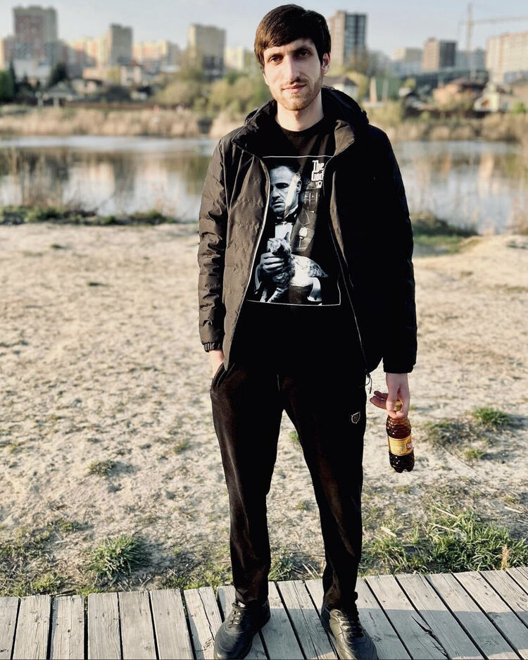  ,   Davo, 24 ,   ,   