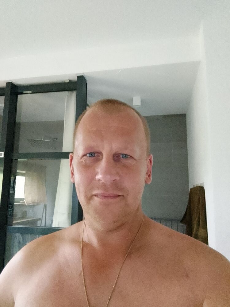  44180357  , 46 ,    