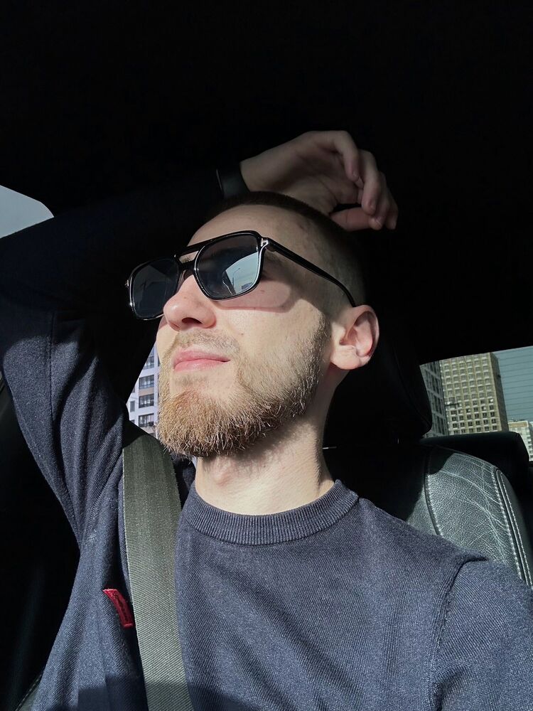  ,   Pavel, 24 ,   ,   