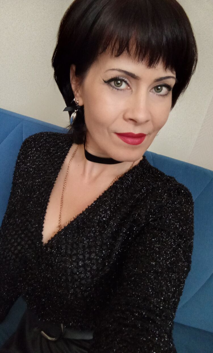  54577667  Maria, 42 ,     