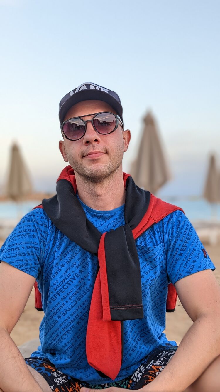  ,   Farid, 42 ,   ,   , c 
