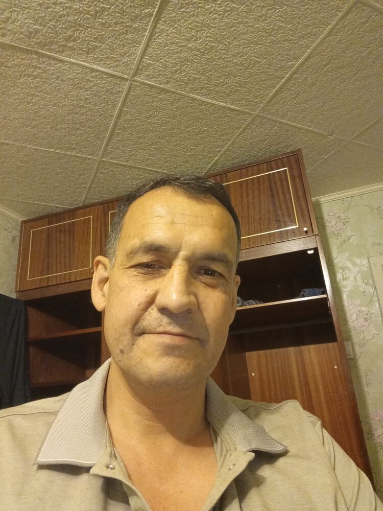  ,   Alex, 48 ,   ,   