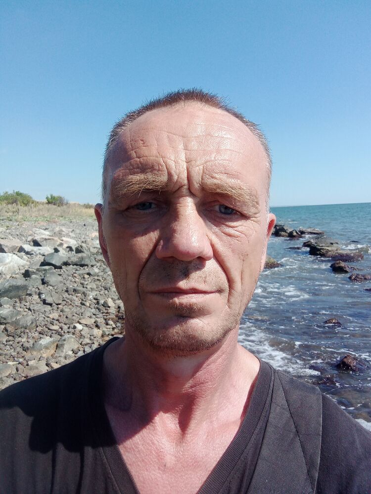  37116787  , 52 ,    