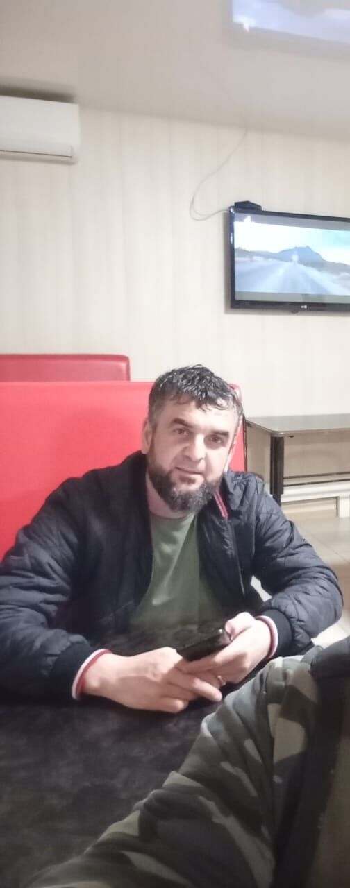  --,   Khuseyn, 41 ,   ,   