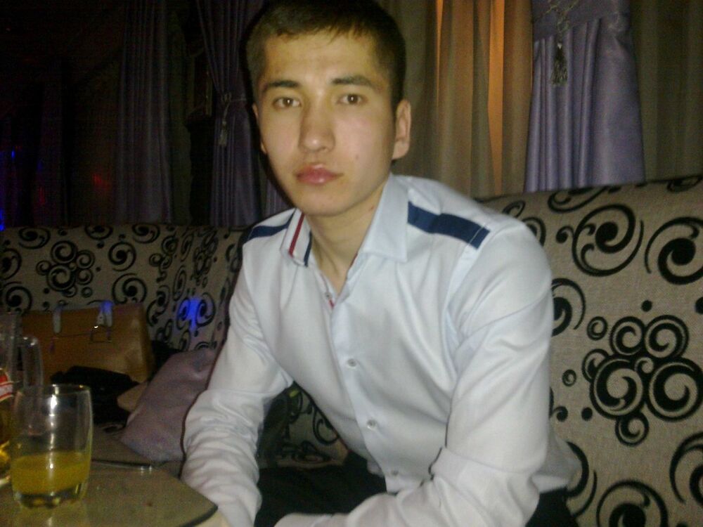  ,   BAGGI, 32 ,   