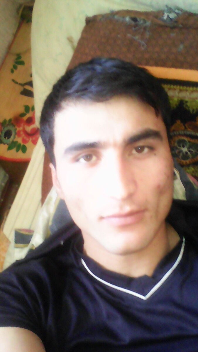  ,   Axmadjon, 33 ,   
