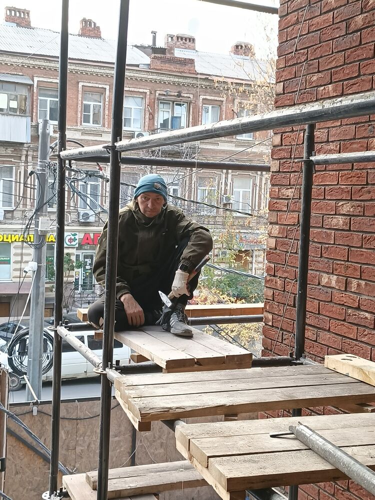  54457667  , 42 ,    --