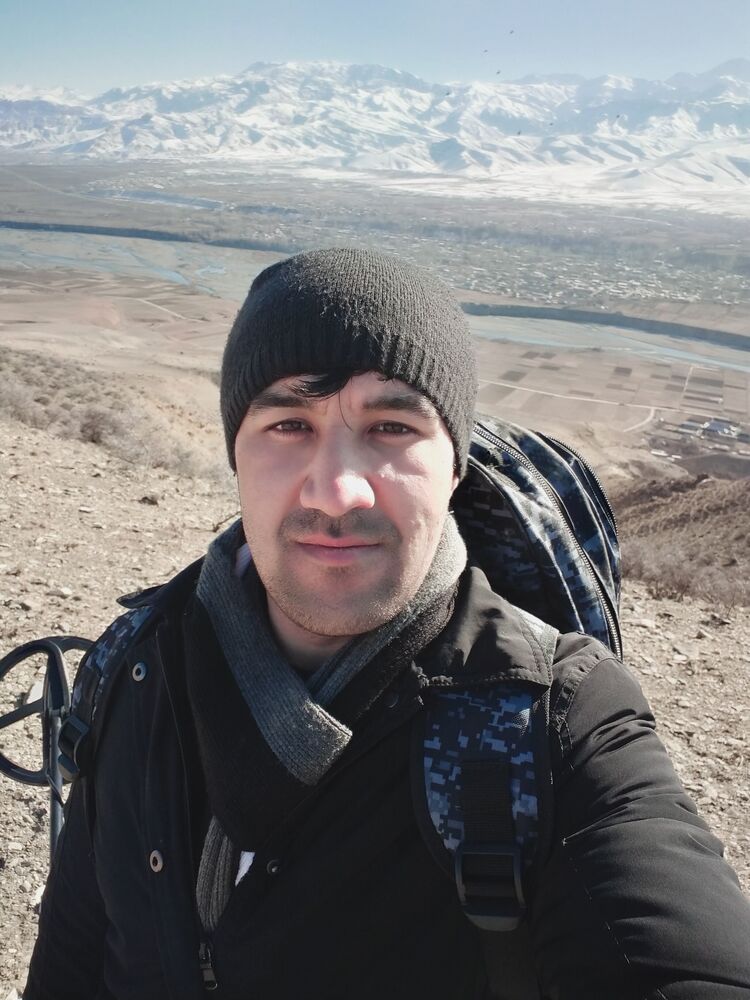  33779757  Azik, 27 ,    