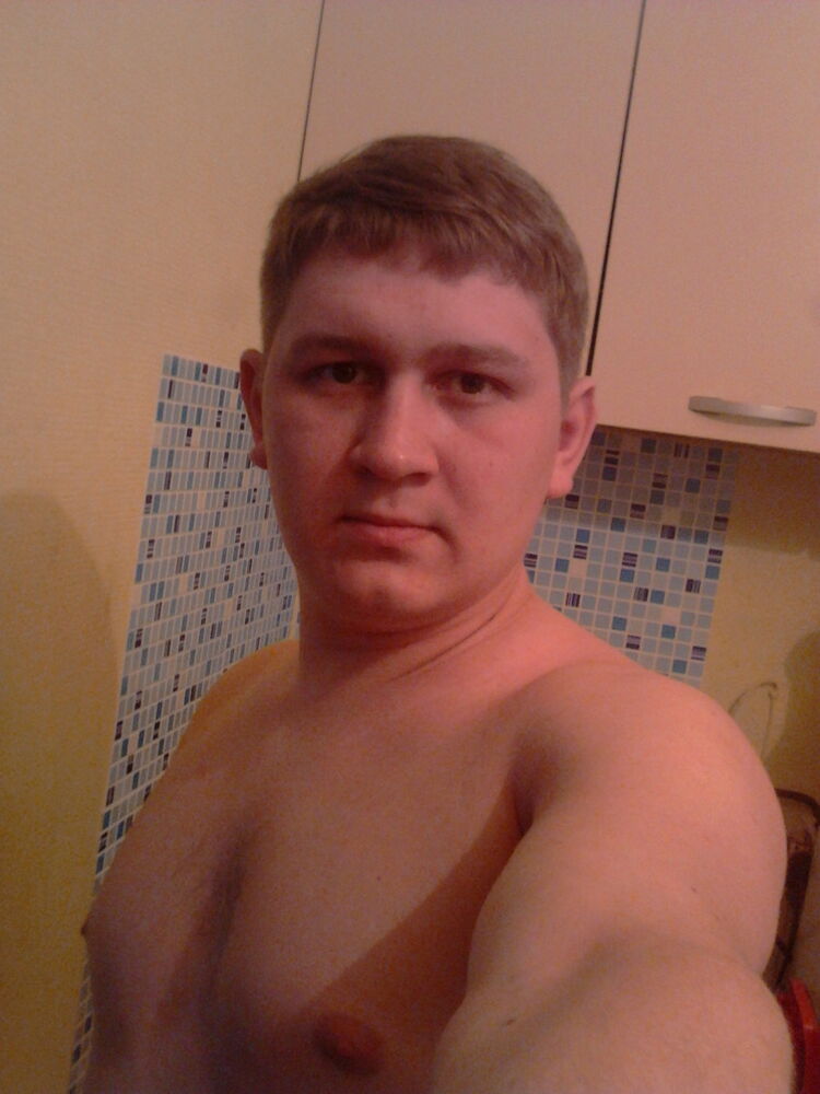  4240717  Pavel, 35 ,    