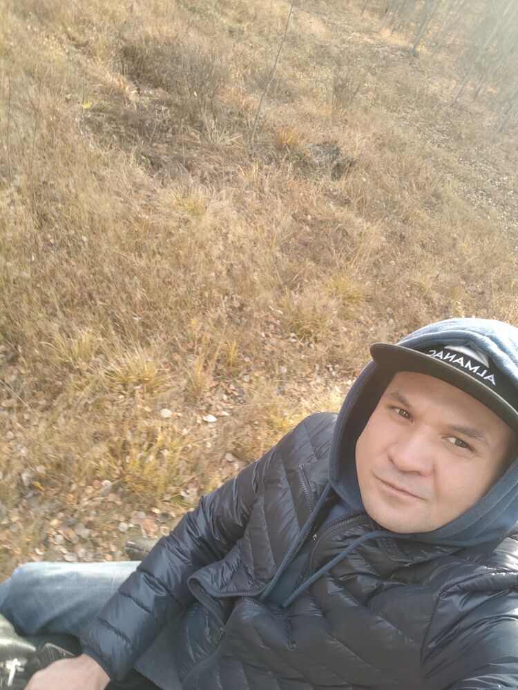  36052087  Iluar, 41 ,    