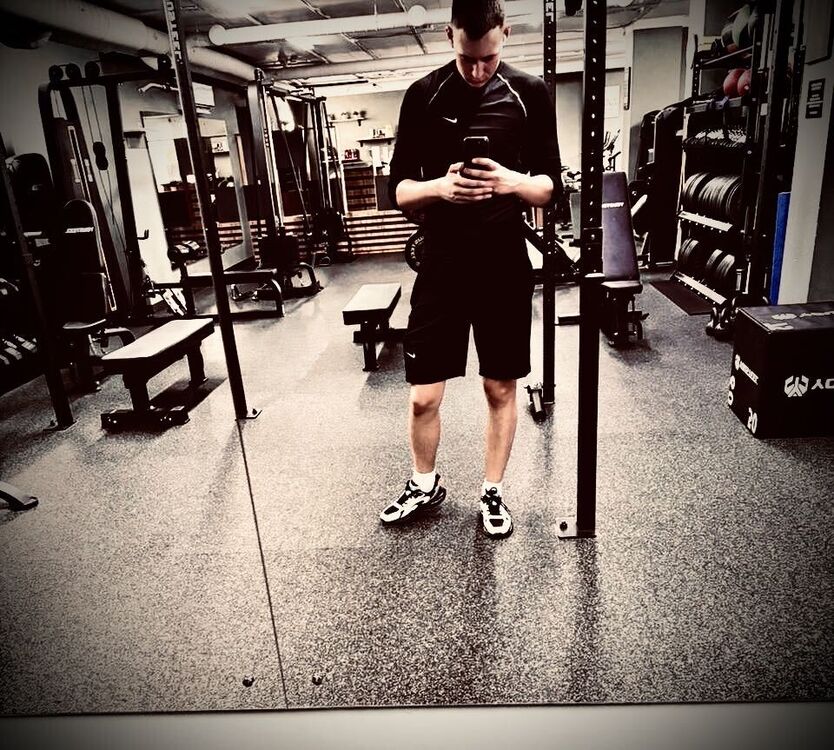  53547207  , 23 ,    --