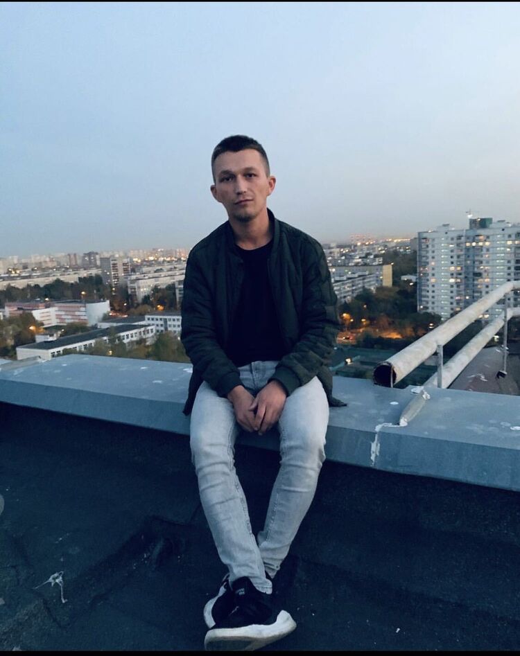  31960527  , 28 ,    
