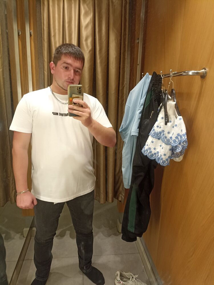  46251597  Alex, 24 ,     