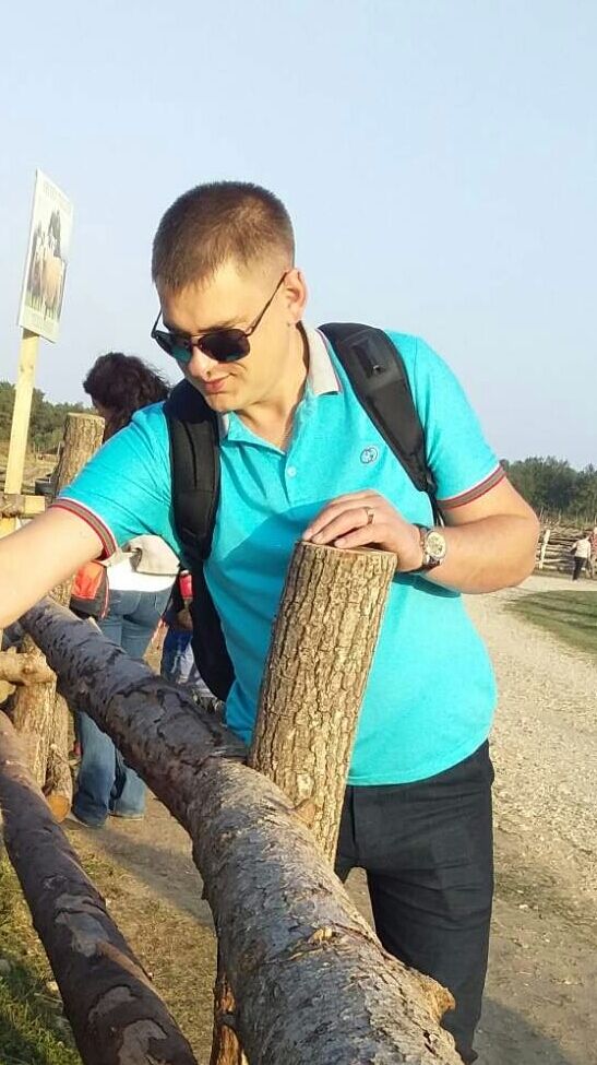  29617587  Yury, 37 ,    