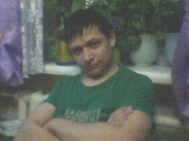  6122057  Sergey, 32 ,    