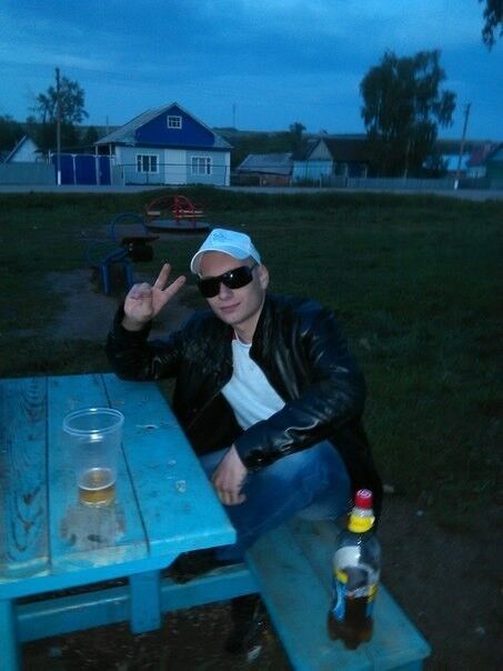  ,   Aleksei, 29 ,   ,   , c 