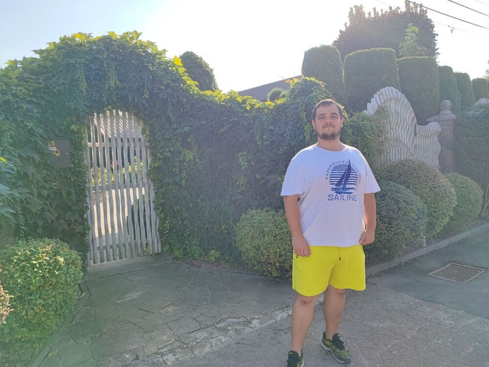  ,   Victor, 35 ,   ,   