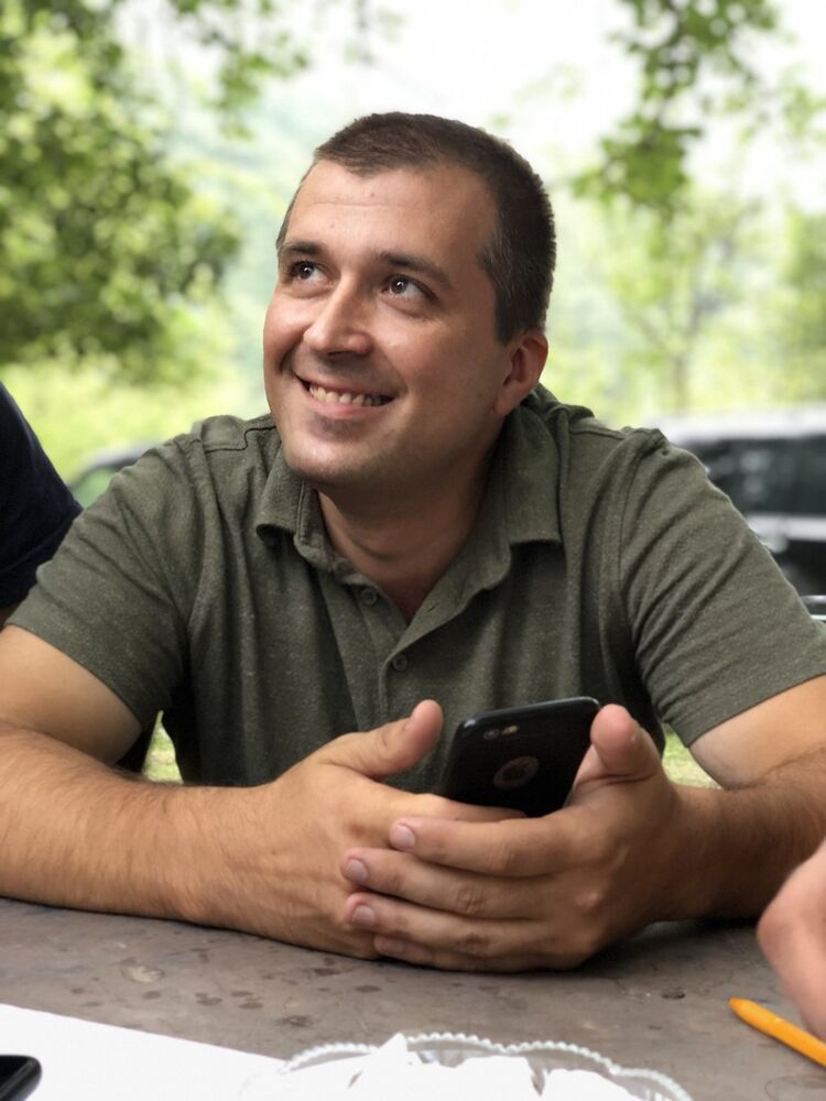  ,   Pasha, 44 ,   ,   , c 
