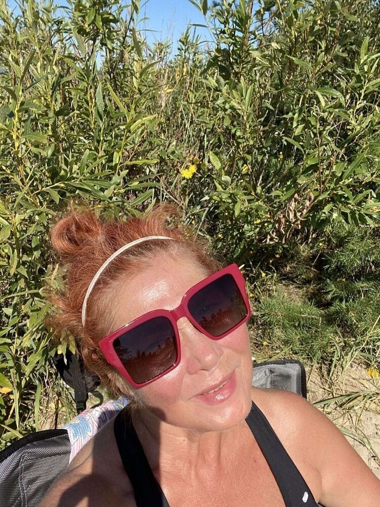  ,   Lana, 48 ,   ,   