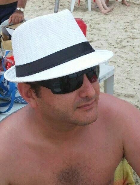  Sekondi,   James, 61 ,   