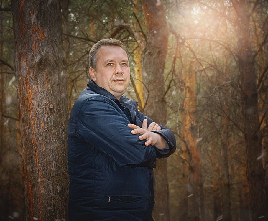  ,   Oleg, 49 ,   