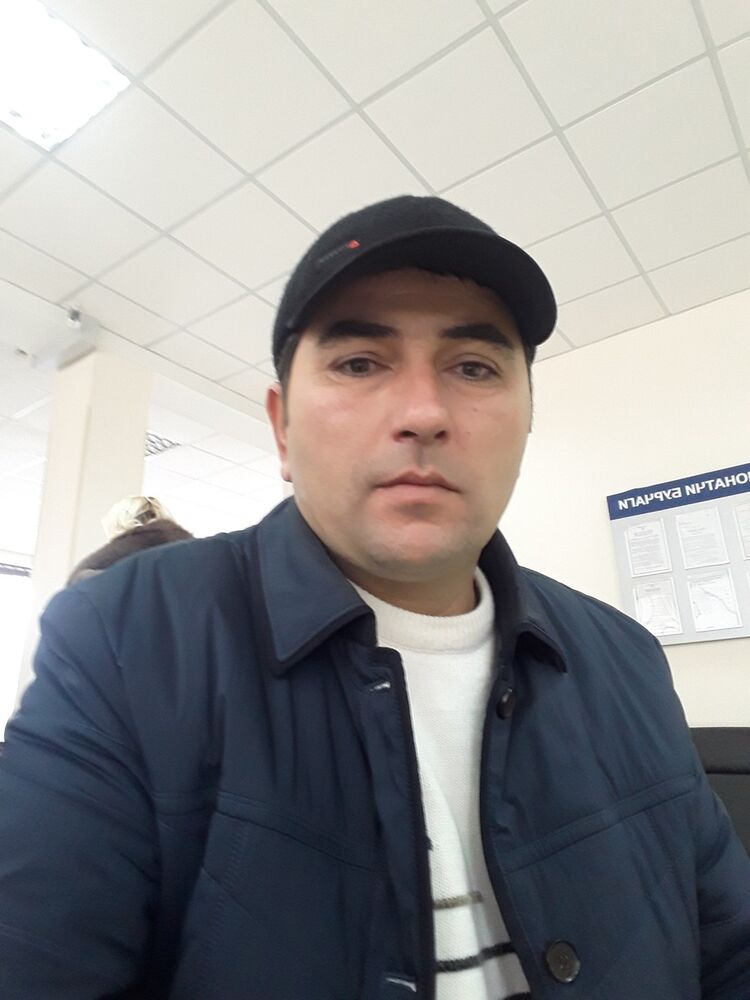  18953797  Timur, 44 ,    