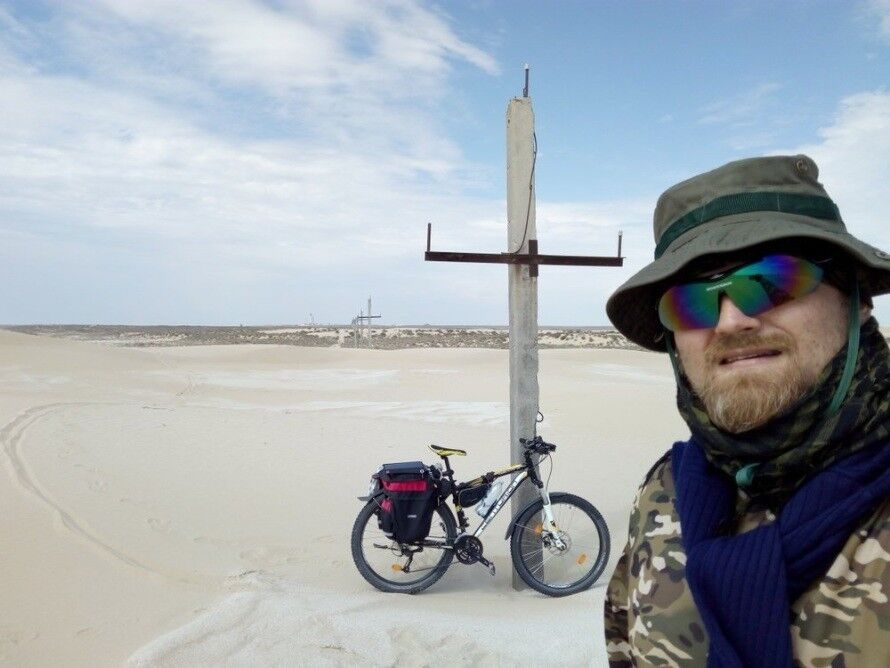  ,   Alex, 40 ,   ,   , c , 