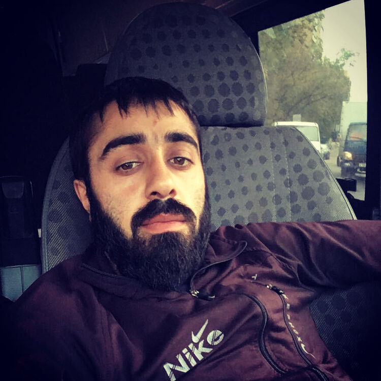  43471077  Akasi, 31 ,    